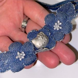Jean hello kitty choker